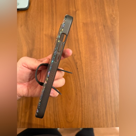 iPhone 13/iPhone 14 Abalone Loopy Case - Picture 5 of 6